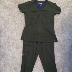 Grey’s Anatomy scrubs